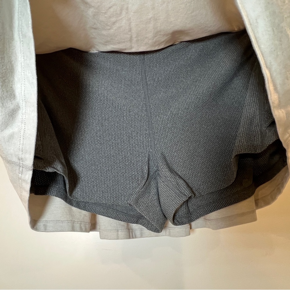 Vuori Women's Halo Performance Skirt Salt Heather Large - Picture 7 of 10
